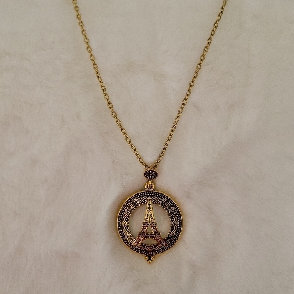 Eiffel Tower Pendant With Magnifying Glass And Long Necklece. - Picture 2 of 9
